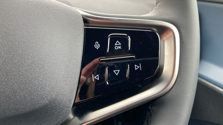 Volvo EX30 200kW SM Extended Range Plus 69kWh 5dr Auto Electric Estate